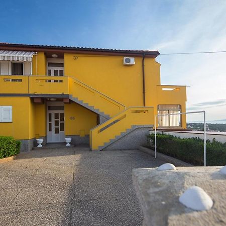 The Manzoni Family 2 Punat Exterior foto